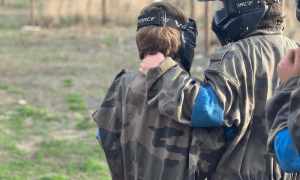 Paintball infantil -Compañerismo